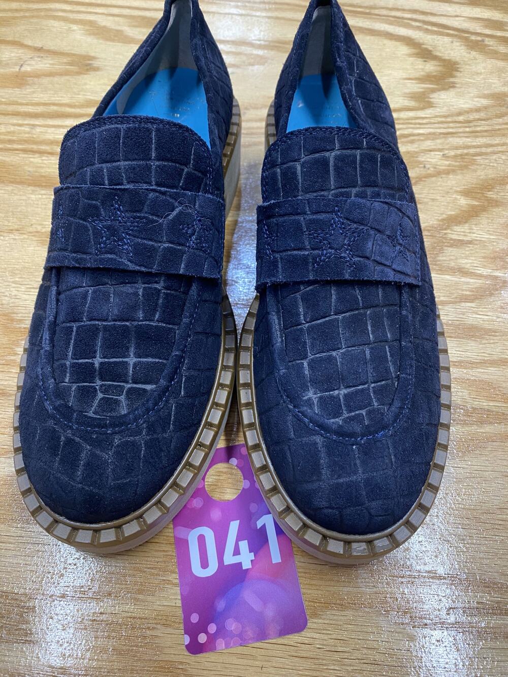 Valentina Rangoni Rina Lug Women's 8 Navy Criss Suede Slip-On Casual Loafers